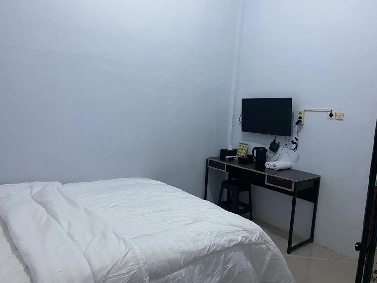 Khalisa Home Syariah Pontianak Extérieur photo