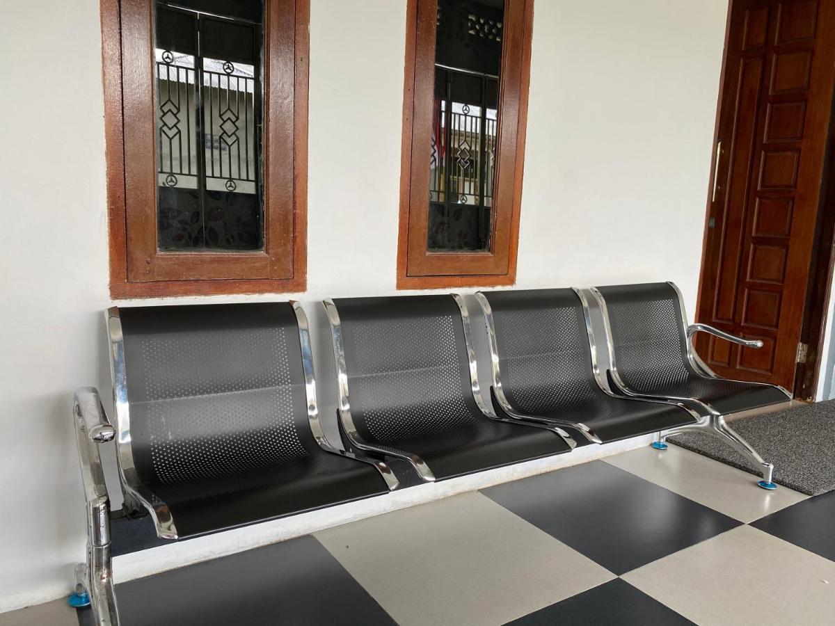 Khalisa Home Syariah Pontianak Extérieur photo
